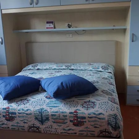 Spacious Three-room With Terrace And Swimming Pool By Beahost Apartmán Lignano Sabbiadoro